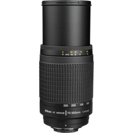 Nikon FX AF 70-300mm f/4-5.6