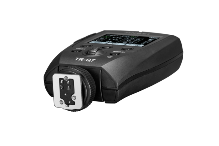 TR-Q7 Integrated Hot Shoe Transmitter