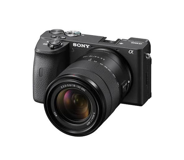 Sony Alpha a6600 Mirrorless Camera with 18-135mm Lens Sony Alpha a6600 Mirrorless Camera with 18-135mm Lens